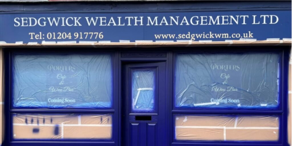 Top Benefits of Shop Front Spray Painting for Your Business (