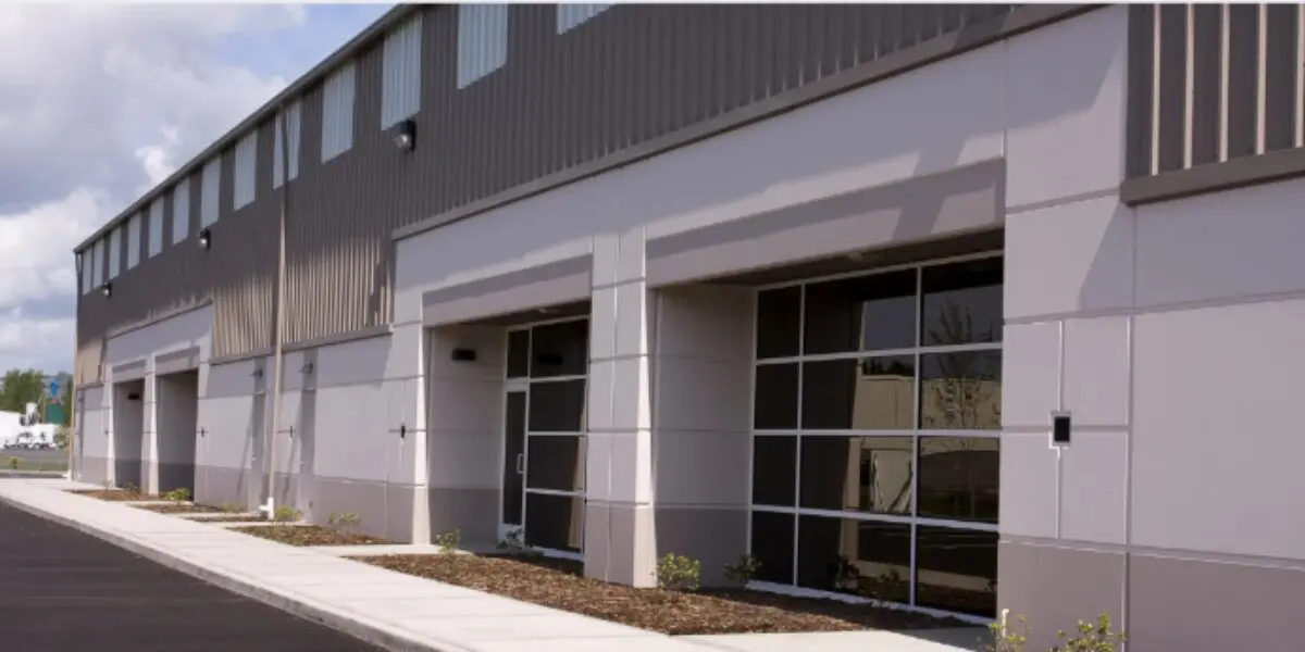 Spray Painting vs Traditional Painting: Which Is Right for Your Commercial Property?