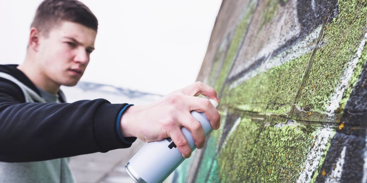 Spray Painting Solutions for Bedfordshire Commercial Properties