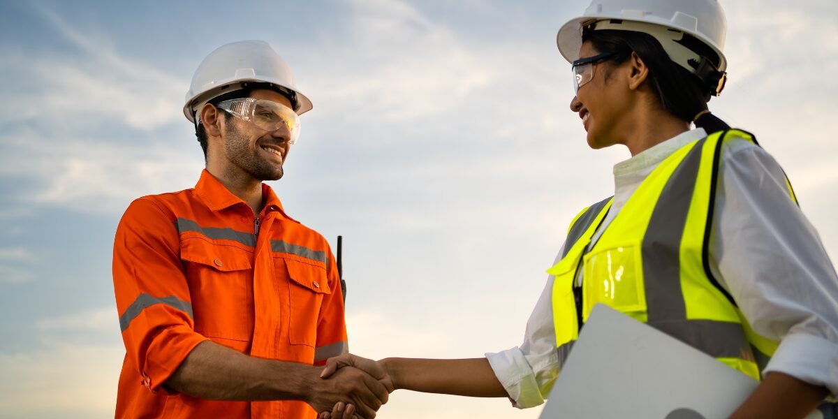 Commercial Spray Painting Contractor in Bedfordshire